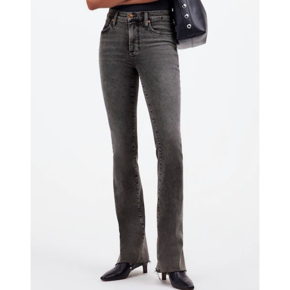 Madewell Kick Out Flare Jeans Women 25 Grey Raw Hem Mid Rise Boho Casual Edgy